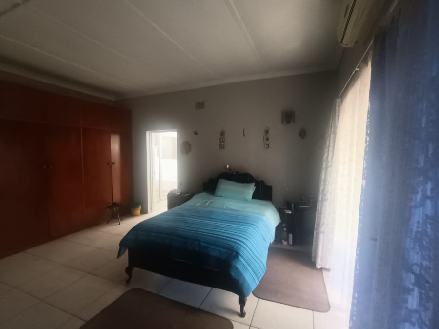 4 Bedroom Property for Sale in Hadison Park Northern Cape